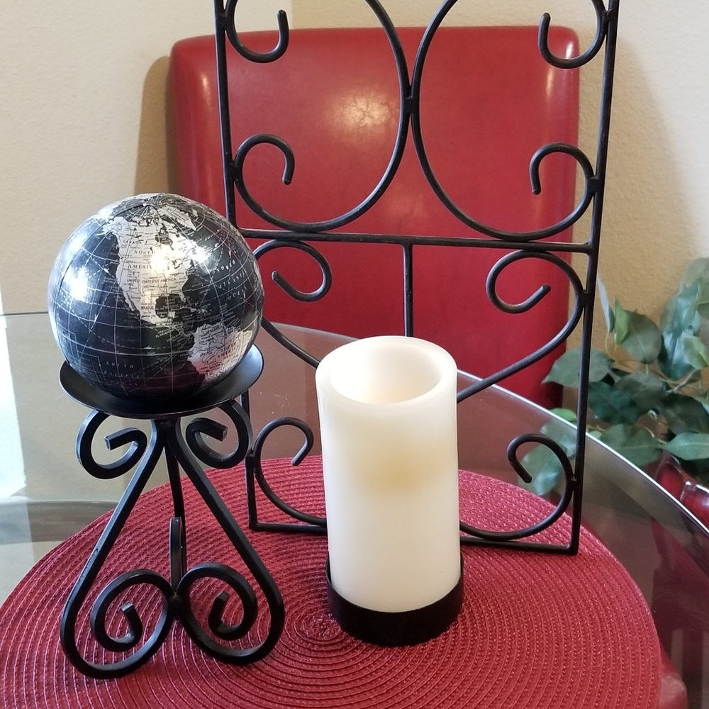 BLK IRON CANDLE HOLDER LED CANDLE GLOBE BALL +HOLD